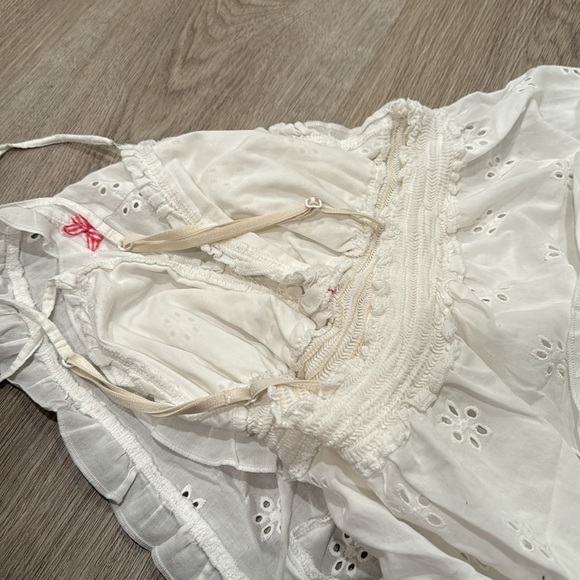 Victoria’s Secret White Eyelet 2 Piece Pajama Shorts Set - Picture 4 of 5